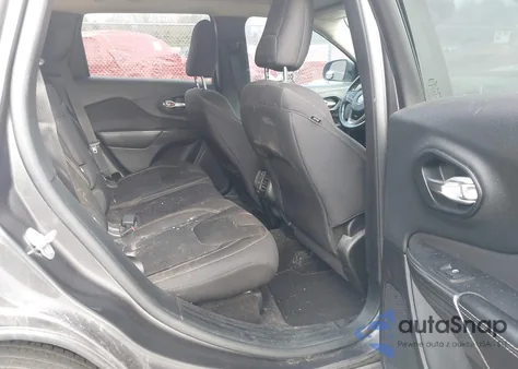 2015 Jeep Cherokee Latitude z USA, uszkodzony, nr VIN 1C4PJMCS0FW605819